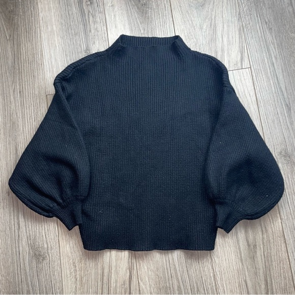 Line & Dot Sweaters - Line + Dot Alder Bubble Slv Black Ribbed Sweater